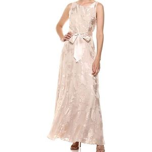 Tahari dress - never worn, size 4.